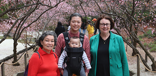 Mayor Lisa Lake with festivalgoers at the 2022 Sydney Cherry Blossom Festival