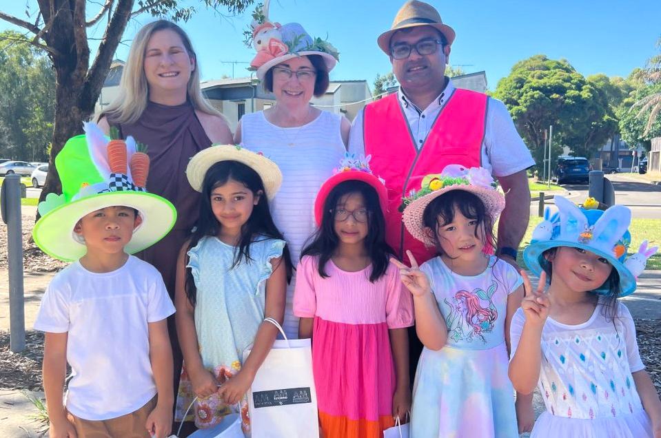 Clr Diane Colman, Mayor Lisa Lake, Deputy Mayor Clr Suman Saha with children at the Pemulwuy Community Group’s Easter celebrations.